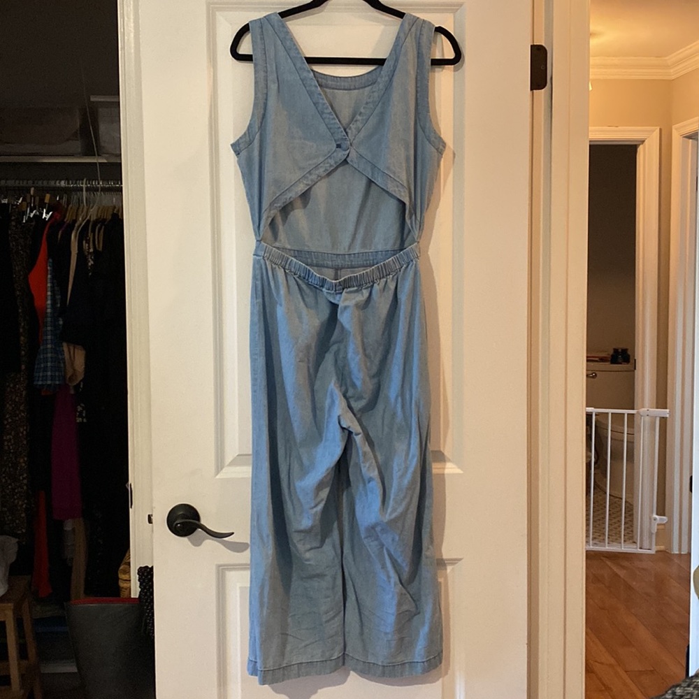 Cupcakes and Cashmere Hoffman Crop Chambray Denim Jumpsuit Jumper Romper Medium - Picture 5 of 7
